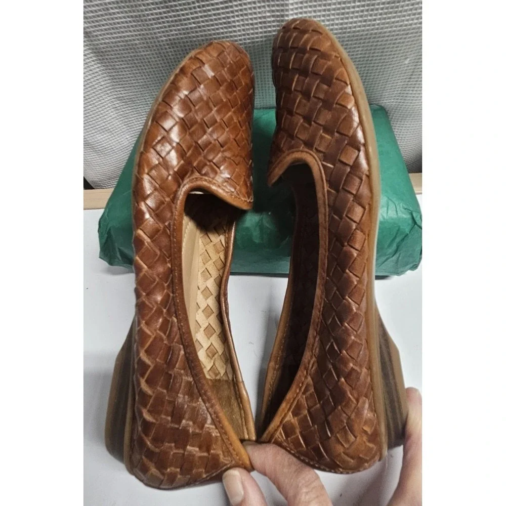NATURALIZER‎ woven leather brown flats woman Sz 7.5Narrow